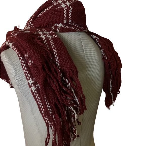 LULLA Collection by Bindya Women's Oversized Burgundy Scarf Perfect for Fall - Picture 7 of 9